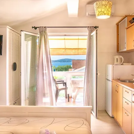 2br Sea & View, Near Zadar Lejlighed